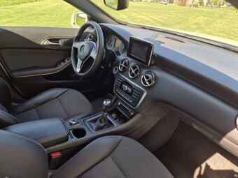 Prodám Mercedes-Benz Třídy A 1.6I 90KW - AUT.KLIMATIZACE - 7
