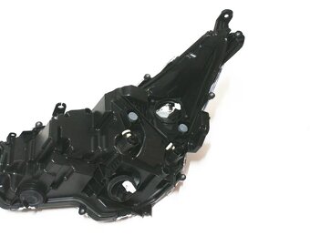 Pravé přední světlo OEM Toyota Corolla E210 - 7