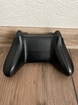 Xbox Series X 1TB + ovladač - 7