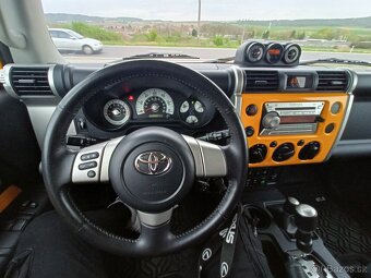 TOYOTA FJ LAND CRUISER 4,0 V6 4x4 LPG 110 000 KM 1 Majitel - 7