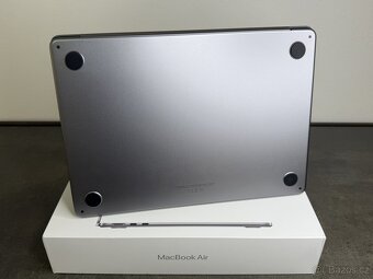 MacBook Air 13'' 2022 / M2 / 8GB / 256GB SSD / Space Gray - 7