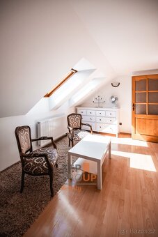 Prodej rodinného domu o rozloze 190 m², ulice Za Klášterem - - 7