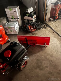 Vari traktůrek s radlici - 7