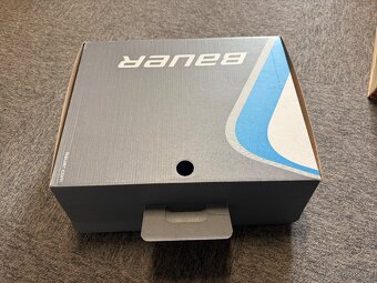 dětské brusle s pohyblivou špičkou BAUER EUR 37,5, US 5 - 7