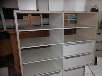 Vysoká oboustranná komoda s boxy - 7