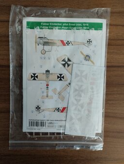 Modely letadel , dopraváky,plastové stavebnice. - 7