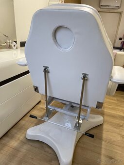 Kosmetické křeslo - 7