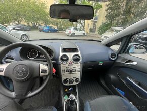 Opel Corsa D 1.2 59kw benzín 71.000km najeto ověřené km - 7