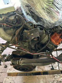Motor BMW E30,E28,E21,02 318 M10 kompletni zastavba - 7