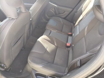 VOLVO V40 D3 110KW 5VÁLEC - 7