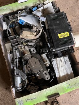 Díly bmw e36,32,38,34,39 - 7
