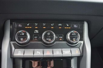 Škoda Karoq 1.5 TSI 110 kw STYLE DSG NAVI - 7