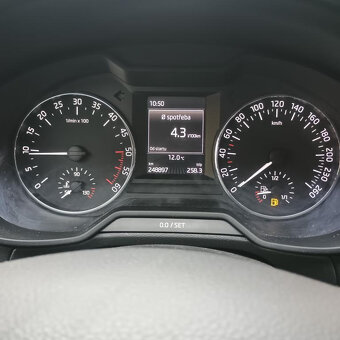 Škoda Octavia 3, 1,6 tdi, 77kw , nové v ČR, - 7