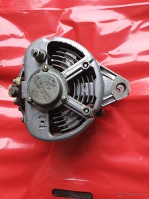 UAZ GAZ VOLHA NEPOUŽITÝ ALTERNÁTOR - 7