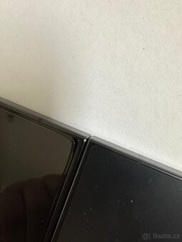 Samsung ZFlip 7 256gb, černý - 7