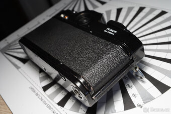 Nikon Nikomat EL2 - 7