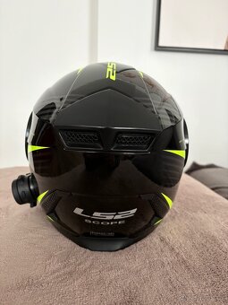 Helma vyklápěcí LS 2 s intercomem - 7