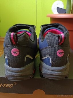Nové Hi-Tec Blackout low, velikost 33 - 7