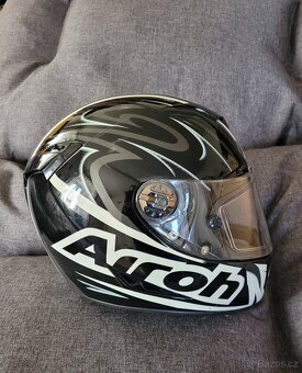 Helma Airoh vel.S - 7