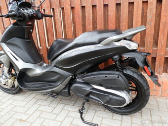 Piaggio Beverly 350 sport touring ABS ASR (2016) - 7