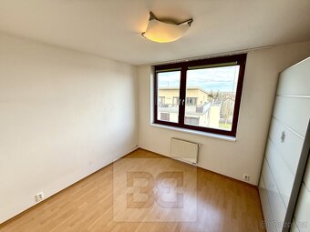 Prodej velmi prostorného bytu 2+kk/B s garáží v projektu Ště - 7