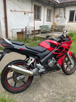 HONDA CBR125r 2005 - 7
