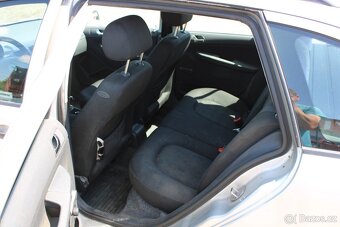 Škoda Fabia, 1,2i 47kw, 1.majitel, ČR - 7