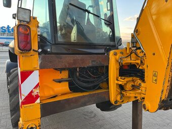 Rýpadlo-nakladač JCB 2CX Streetmaster, 3CX Compact - 7