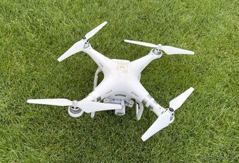 Dron DJI Phantom 3 Advanced - 7