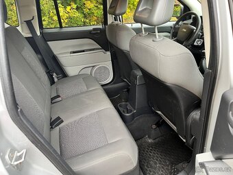 JEEP Compass 2.0 CRD 4x4 rok 2008, 212.000 km - 7