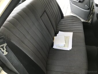 Mercedes Benz W123 240D - 7