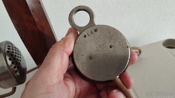 Dekorace do kanceláře, pracovny aj. orig starý telefon v top - 7