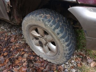 Terrano 2,7 TD automat - 7