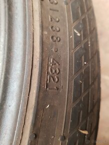 2x zimní pneu Nokian 225/45/18 - 7