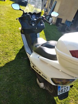 Prodám skútr Honda 250 - 7