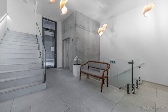 Exkluzivní byt 5+kk v centru Liberce se střešní terasou - 7