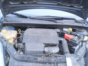 PRODÁM  FORD FIESTA 1,3  44 kw r.v. 2003  T.K.2026  SLEVA - 7