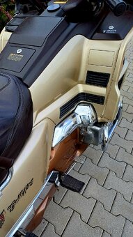 Honda Gold Wing 1500 - 7