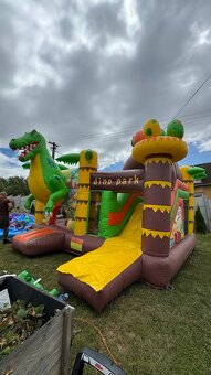 Skakaci Hrad DINO WORLD - 7