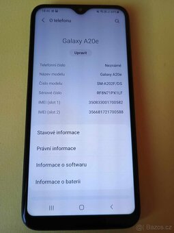 Samsung Galaxy A20E s pouzdrem - 7
