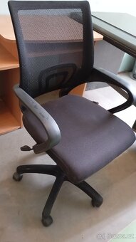 Stůl pro PC a psací+polohovací křeslo - 7