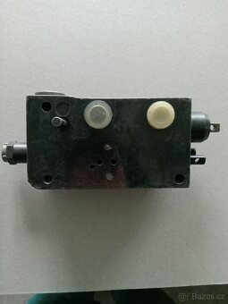 Rozvaděč hydrauliky Zetor - 7