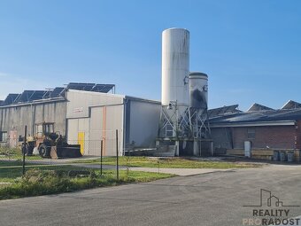 Prodej výrobně skladovacího areálu v obci Radslavice. - 7