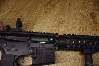 kompletní výbava se zbraní M4 AR15 - 7