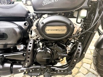 Hyosung GV 125 Bobber - 7