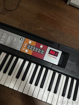 Klávesy YAMAHA PSR F50 - 7