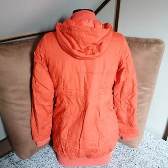 Nádherná zimní bunda s kapucí vel.40-42 - 7