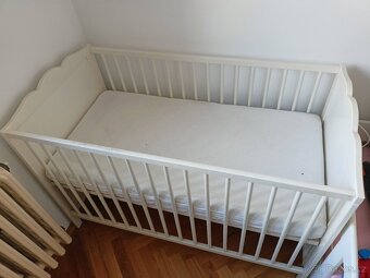 Věci po dětech - kolébka, postýlka, vaničky, aj. - 7