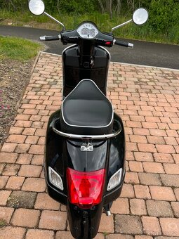 Piaggio Vespa GTS Super 125 - 7