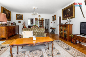 Prodej rodinného domu 6+1, 1388 m², Kounice - 7